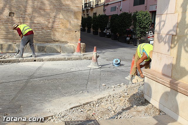 El Ayuntamiento acomete obras de accesibilidad y repintado de vados peatonales - 4, Foto 4