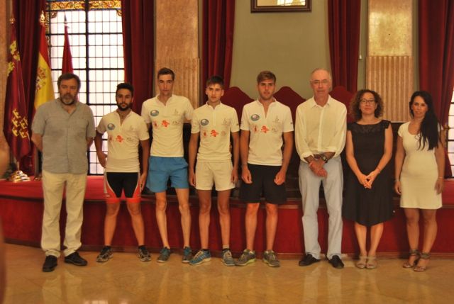 Los ciclistas de Pedaladas por la Vega son recibidos en el ayuntamiento de Murcia - 1, Foto 1