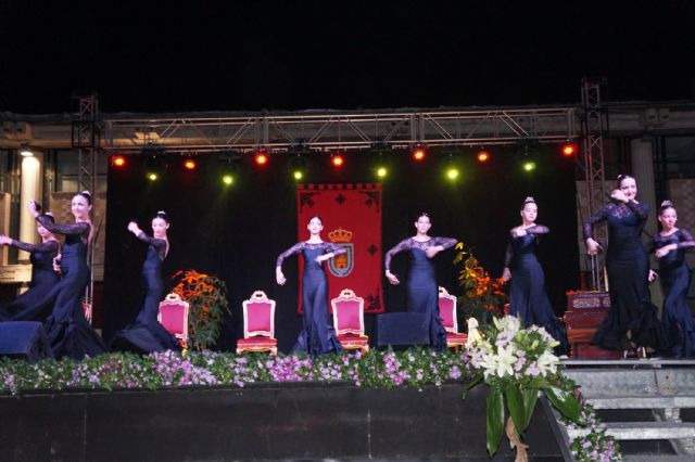 El pregón y la imposición de bandas a las Floristas dan por iniciadas las Fiestas de Ceutí - 1, Foto 1