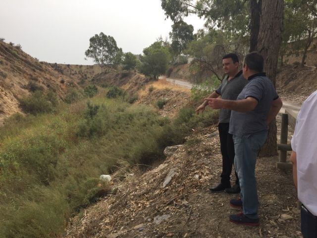 El alcalde pedáneo de Los Ramos exige la limpieza de las ramblas del Cementerio y de la Peñeta ante el riesgo de inundaciones en otoño - 1, Foto 1