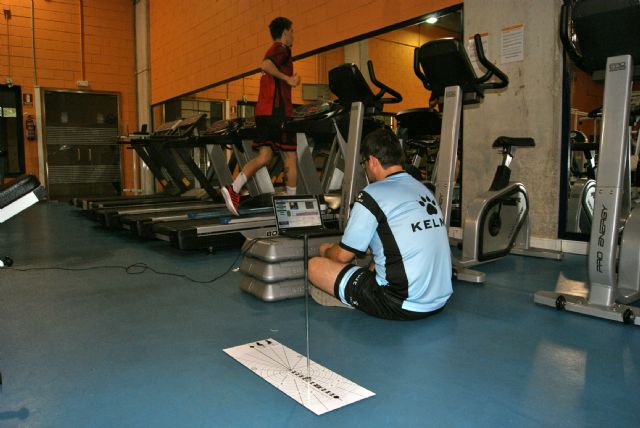 La primera plantilla realiza test IFT y biomecánico para la prevención de lesiones - 1, Foto 1