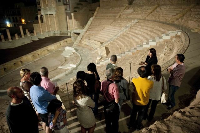 El Museo del Teatro Romano de Cartagena ofrece el sábado la visita nocturna ´El teatro bajo la luz de la luna´ - 1, Foto 1