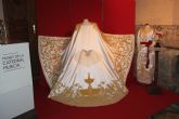 El Museo de la Catedral expone un nuevo manto regalado a la Fuensanta por su Corte de Honor