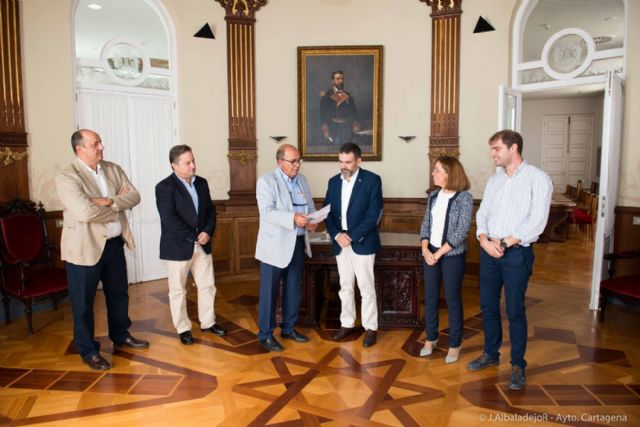 El Club Basket Cartagena entregan los carnés de socios de honor a López, Castejón y Segado - 5, Foto 5