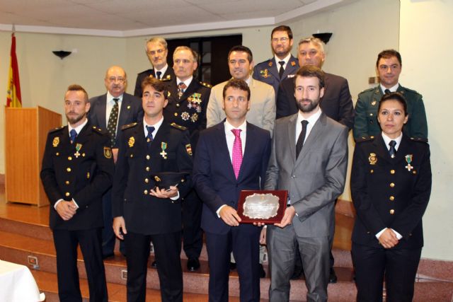 La Policía Nacional de Alcantarilla celebró la festividad de su Patrón 2015 - 1, Foto 1