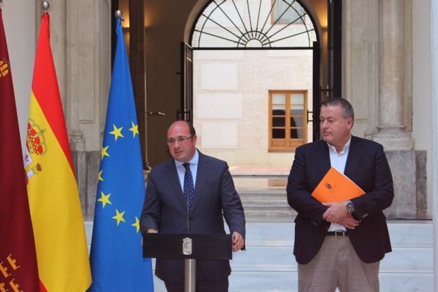 Pedro Antonio Sánchez asegura que el Aeropuerto se convertirá en un eje dinamizador de la economía regional de primer nivel - 1, Foto 1