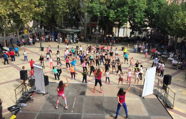 El C.D Felipe VI saca a la calle las bicis y los monitores para celebrar el Fitness Day en el que han participado más de medio centenar de personas - 3, Foto 3