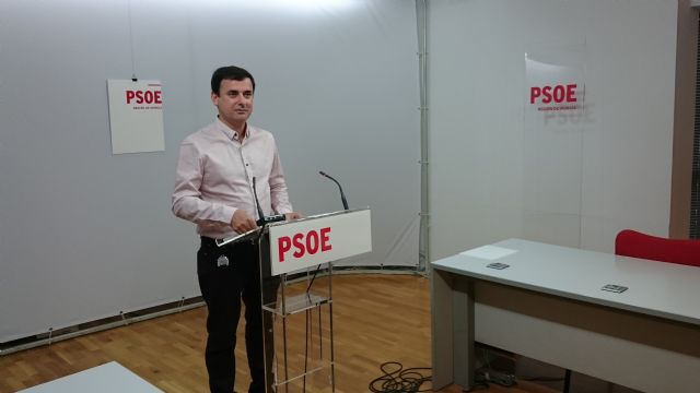 El PSOE denuncia un despilfarro de 600.000 euros en más altos cargos y personal eventual en la Comunidad, cuando en la Región hay muchos ciudadanos con la soga al cuello - 1, Foto 1