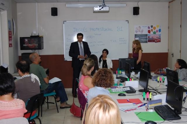 El director del SEF destaca el refuerzo del apoyo a asociaciones que trabajan para la inserción laboral de personas con discapacidad - 1, Foto 1