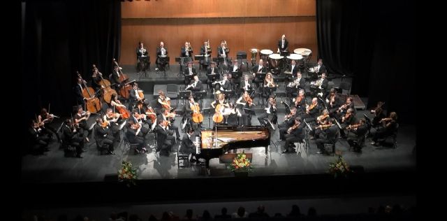 La Sinfónica de la Región y el pianista Jean-Paul Gasparian abren la nueva temporada de Pro Música Águilas - 1, Foto 1