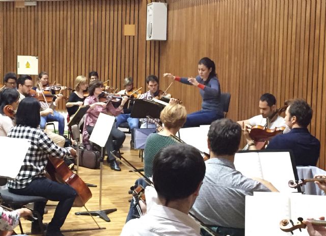 La Orquesta Sinfónica de la Región y el violonchelista Guillermo Pastrana interpretan a Schumann en el Auditorio Víctor Villegas - 1, Foto 1