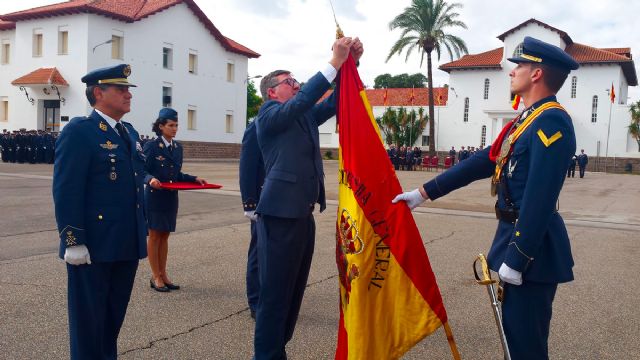 Marcial Marín califica de ejemplar el modelo de formación actual del Ejército - 4, Foto 4