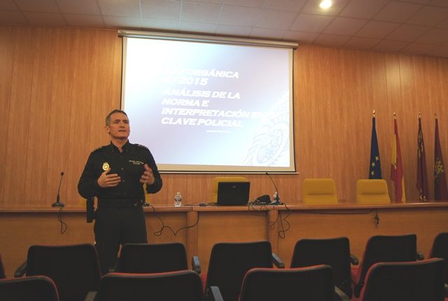 Comienzan las jornadas de actualización normativa de policías en materia penal y de seguridad ciudadana - 3, Foto 3