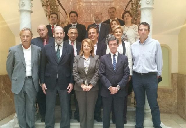 Educación y Salvamento Marítimo formalizan un convenio para impartir FP Dual del ciclo formativo ´Operaciones subacuáticas e hiperbáricas´ - 1, Foto 1