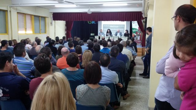 Masiva asistencia de consumidores afectados por el fraude de Volkswagen en la Asamblea Informativa convocada hoy por CONSUMUR - 2, Foto 2