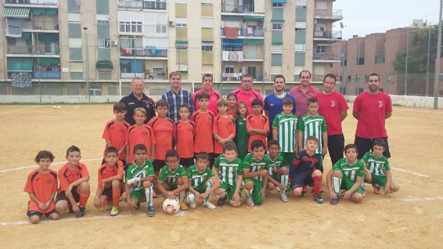 Ricardo Segado, con el deporte base, en el inicio de la Liga local de fútbol del Ayuntamiento de Cartagena - 2, Foto 2