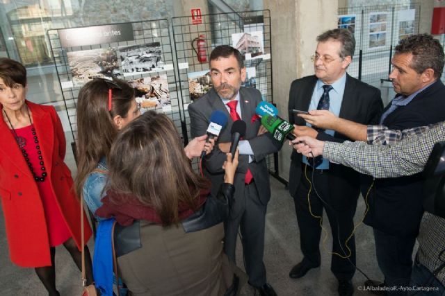 López pide la implicación responsable de los arquitectos en la recuperación urbanística de Cartagena en unas jornadas sobre urbanismo - 4, Foto 4