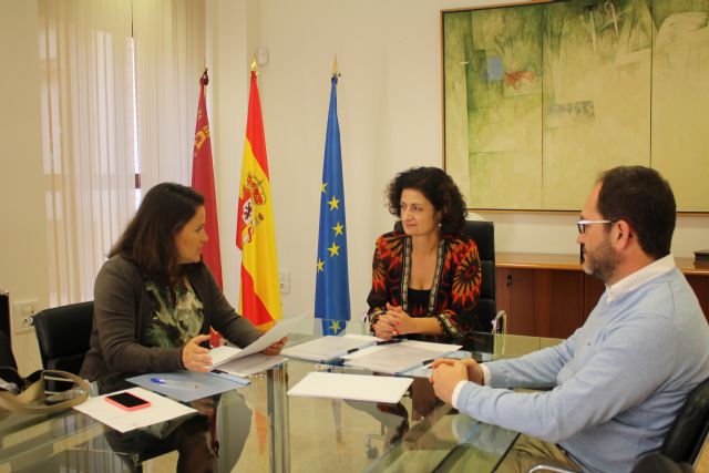 La Comunidad y el Ayuntamiento de Murcia acuerdan mejorar la coordinación del 1-1-2 y los servicios de Protección Civil del municipio - 1, Foto 1