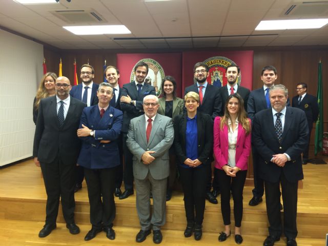 Presentación del Club de Debate Universitario de la UCAM - 1, Foto 1