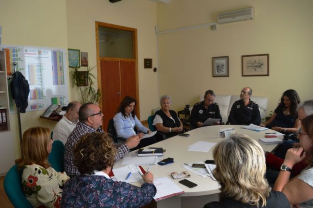 La Mesa de Trabajo del Manifiesto Fénix en Los Mateos da a conocer las medidas ejecutadas en materia de limpieza y seguridad vial - 2, Foto 2