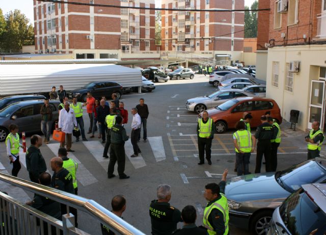 La Guardia Civil realiza un simulacro de evacuación en las instalaciones de la Comandancia de Murcia - 1, Foto 1