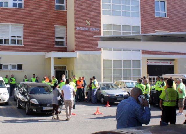 La Guardia Civil realiza un simulacro de evacuación en las instalaciones de la Comandancia de Murcia - 2, Foto 2