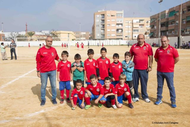 A.D. Barrio Peral, U.P.C.T. Ciudad Jardín B, la E.F. Aljorra B y C.D. Juvenia de Pozo Estrecho, líderes en la modalidad de fútbol 5 - 1, Foto 1