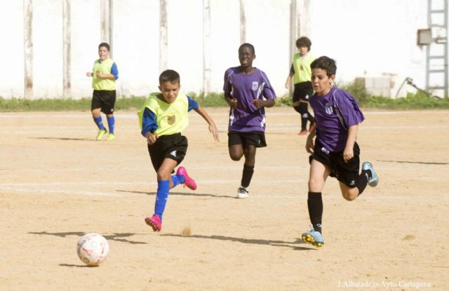 A.D. Barrio Peral, U.P.C.T. Ciudad Jardín B, la E.F. Aljorra B y C.D. Juvenia de Pozo Estrecho, líderes en la modalidad de fútbol 5 - 3, Foto 3