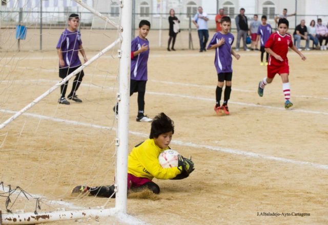 A.D. Barrio Peral, U.P.C.T. Ciudad Jardín B, la E.F. Aljorra B y C.D. Juvenia de Pozo Estrecho, líderes en la modalidad de fútbol 5 - 4, Foto 4