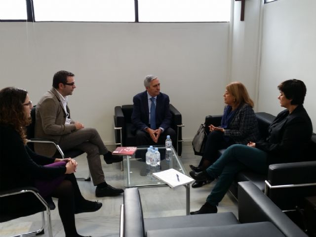 La consejera María Isabel Sánchez-Mora visita la sede de Cáritas - 1, Foto 1