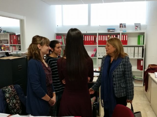 La consejera María Isabel Sánchez-Mora visita la sede de Cáritas - 2, Foto 2