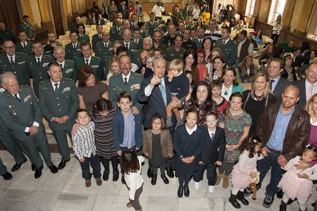 La Guardia Civil y la Fundación Síndrome de Down de Madrid presentan el Calendario solidario 2016 - 4, Foto 4