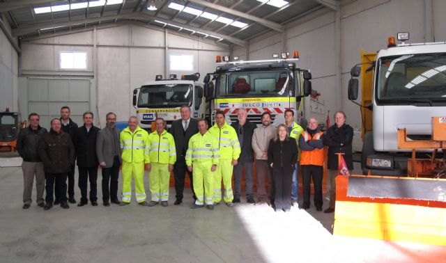 La Consejería de Fomento presenta el dispositivo regional para hacer frente a la nieve y el hielo en la red de carreteras - 1, Foto 1