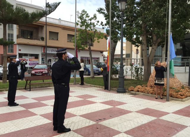 San Pedro del Pinatar conmemora el trigésimo séptimo aniversario de la Constitución Española - 1, Foto 1