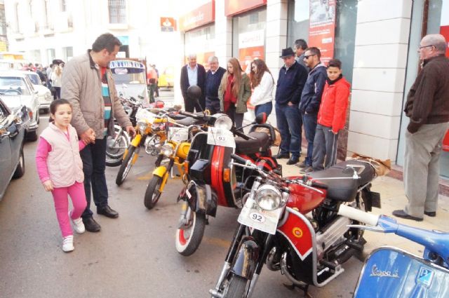 Un total de 180 vehículos se dan cita en la XI Concentración de Vehículos Clásicos - 2, Foto 2