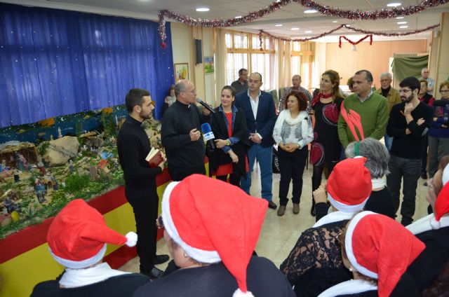 La Navidad inunda el Centro de Personas Mayores de San Javier - 1, Foto 1