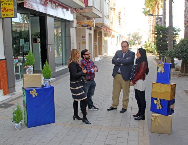 El Ayuntamiento de Puerto Lumbreras pone en marcha una nueva campaña para fomentar el comercio local en Navidad - 1, Foto 1