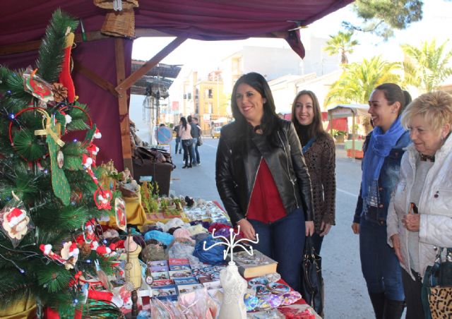 Puerto Lumbreras acoge un Mercado de Navidad con más de 40 artesanos y comerciantes - 1, Foto 1