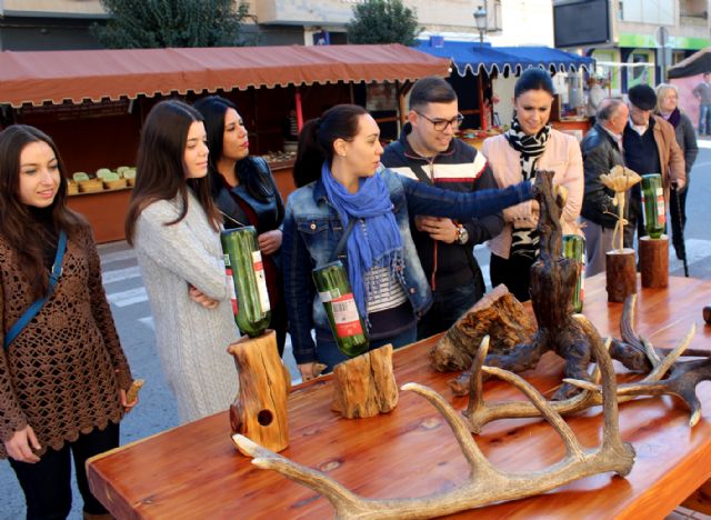Puerto Lumbreras acoge un Mercado de Navidad con más de 40 artesanos y comerciantes - 2, Foto 2