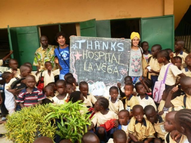 Hospital La Vega colabora con la ONG Aseda Gambia para tratar a pacientes con enfermedades dérmicas - 1, Foto 1