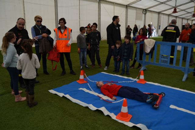 Los niños aprenden primeros auxilios - 2, Foto 2