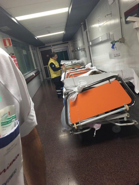 Podemos coincide con la Asociación de Usuarios de la Sanidad de la Región de Murcia en que la Consejería no ha hecho sus deberes y es culpable de que lo hospitales estén desbordados - 1, Foto 1