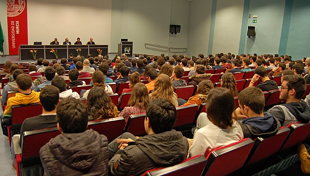 211 alumnos de 34 institutos de la Región participan en la 52 edición de la Olimpiada Matemática - 1, Foto 1