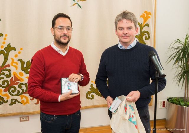 Alumnos procedentes de la ciudad noruega de Bergen visitan el Ayuntamiento - 1, Foto 1