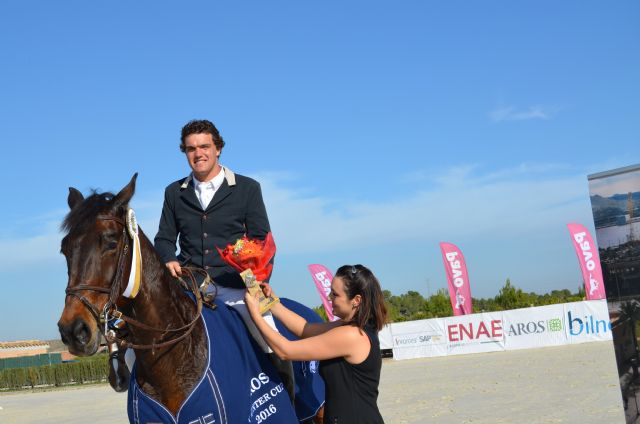 El jinete Borja Bidón Daurella, con Quick de Glanville gana el Gran Premio en la Winter Cup Aros - 1, Foto 1