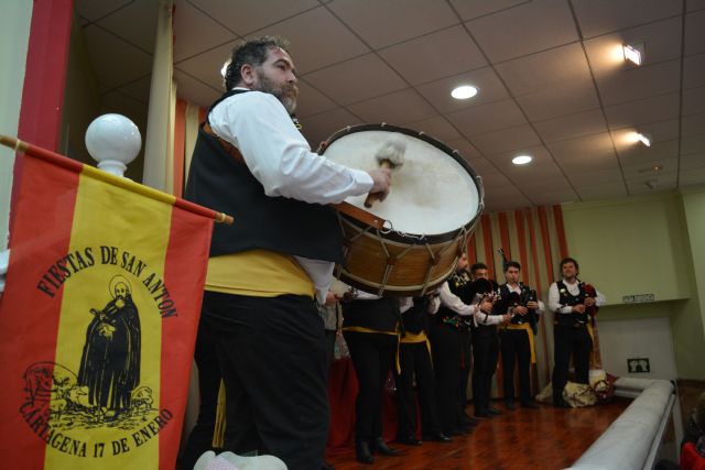 El IX Encuentro de Bolillo clausuró las fiestas de  San Antón - 1, Foto 1