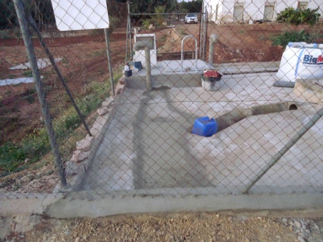 Finalizan las obras de renovación de la tubería de distribución de agua potable en la zona del Camino del Polideportivo, Foto 2