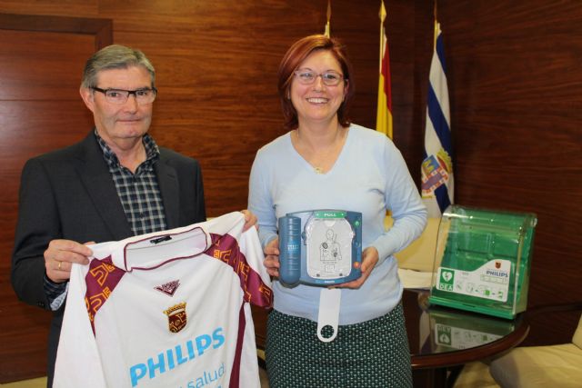 La Federación de Fútbol dona cuatro desfibriladores al Ayuntamiento de Jumilla - 1, Foto 1