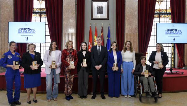 Murcia reconoce la labor de ocho mujeres referentes con la entrega de los premios 'Igualdad es Murcia' - 2, Foto 2