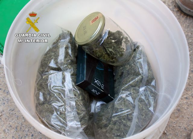 La Guardia Civil desmantela un punto de venta de droga al menudeo en Cehegín - 2, Foto 2